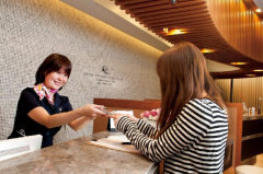 �ձ������� ӢҽԺ��ֳ���� Hanabusa Women's Clinic